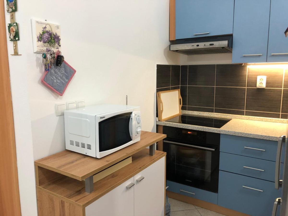 Apartman Luka Vir Leilighet Eksteriør bilde