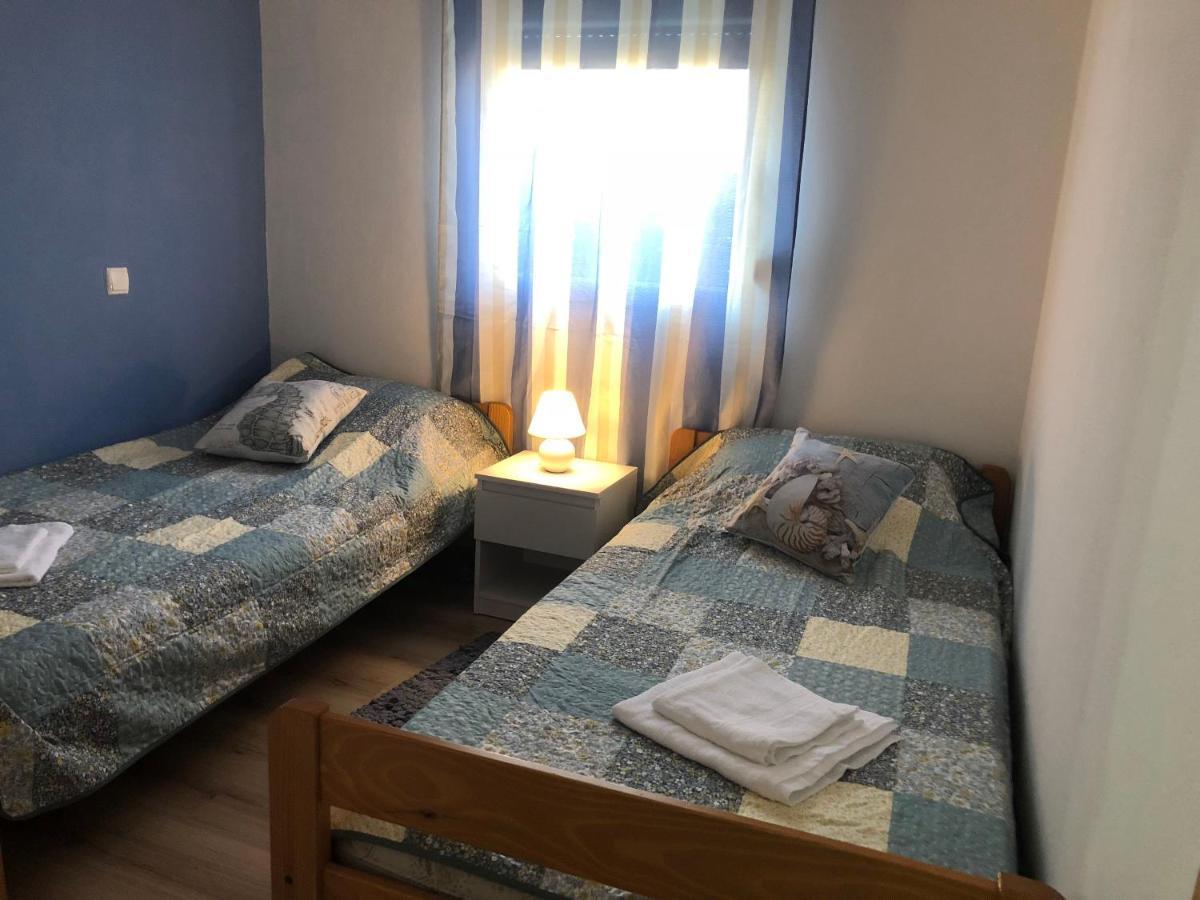 Apartman Luka Vir Leilighet Eksteriør bilde